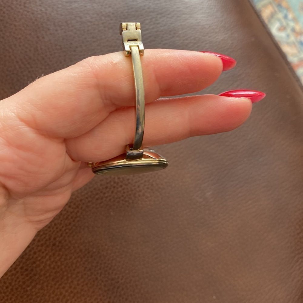 Anne Klein round watches - Picture 5 of 8